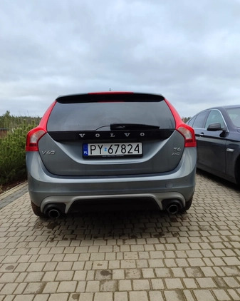 Volvo V60 cena 76400 przebieg: 114000, rok produkcji 2015 z Poznań małe 211